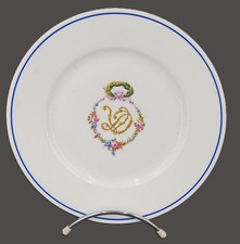 Assiette en porcelaine de
