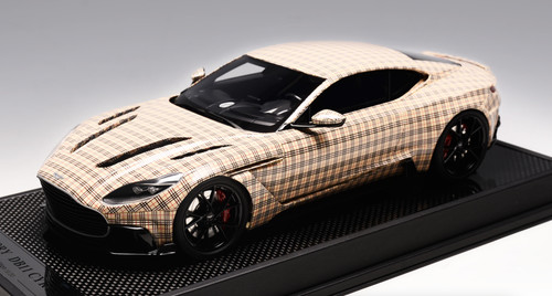 P aston martin cyrus - t,