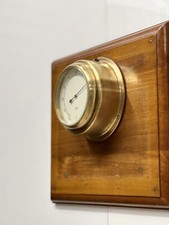 Ancien baromètre de navire en