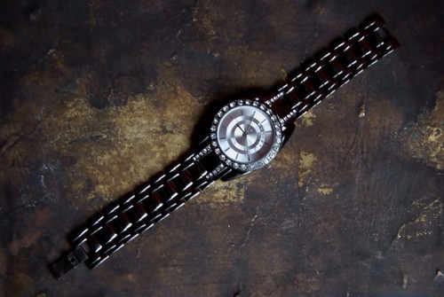 Belle montre femme - belle, en