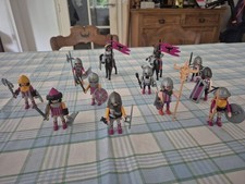 LOT DE PLAYMOBIL 12 CHEVALIERS