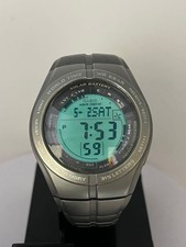 Montre numérique solaire pour