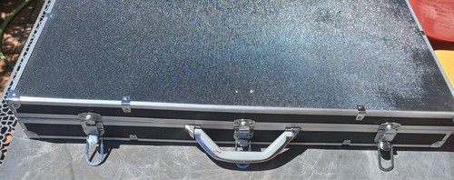 Valise rigide noire - , –