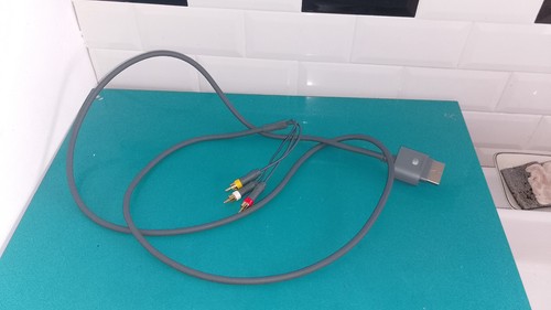 Cable audio vidéo console