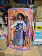 Poupée Doll Esmeralda édition limitée Disney Boîte Abîmé 