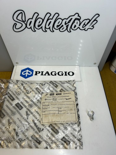 Agrafe aprilia piaggio vespa - 1,