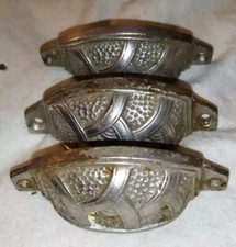 3 anciennes poignées tiroir porte meuble coquille art déco nouveau fer chromé 