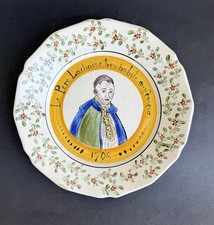 Ancienne assiette humoristique faience Nevers décor le Père Lachaise 1706 XVIII
