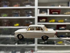 Moskvitch 408 blanc 1/43 sans