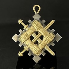 Insigne de béret métallique