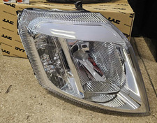 1X PHARE AVANT DROITE