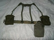 Brêlage militaire FAMAS de combat Ceinturon + porte-chargeurs + gourde Armée Fce