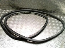 Joint de porte avant gauche