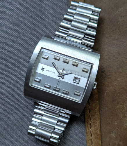 Montre ancienne vintage - /,