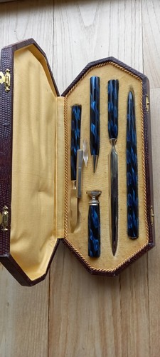 Ancien necessaire bureau - necessaire, de