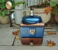 Ancien Moulin à café Peugeot bleu