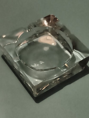Cendrier carré cristal