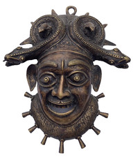 masque africain ancien en