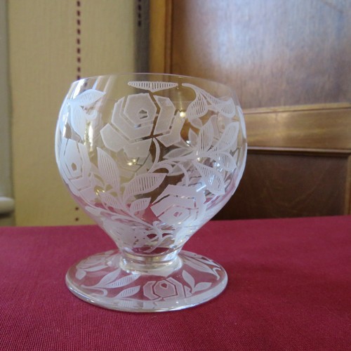 Verres vin rouge en - a,