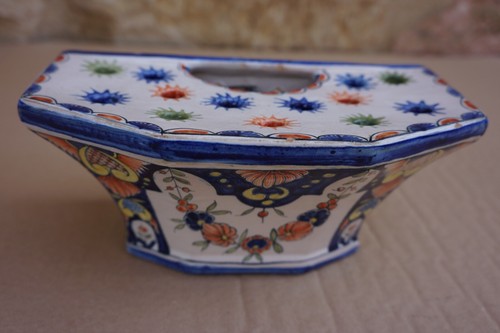 Ancienne bouquetière pique - bouquetiÈre,