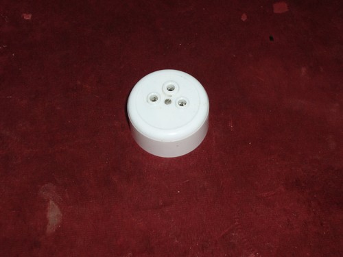 Une prise 220v t - une, 16a