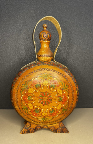 Ancienne gourde sculptée - , en