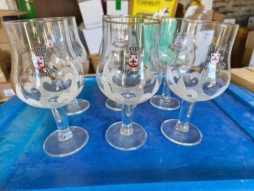 Lot jolis verres à - de,