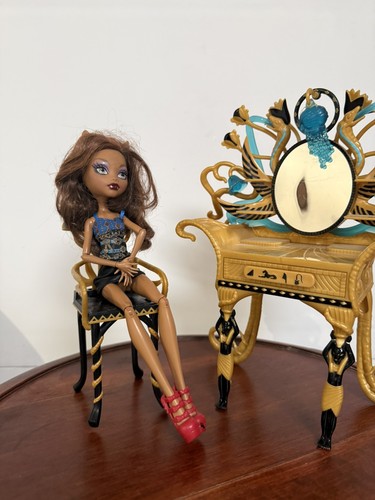 Poupée monster high - poupée,