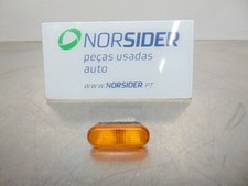 feu latéral droit pour SEAT