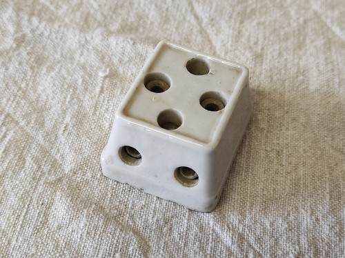 Ancienne prise multiple - multiple, en