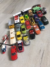 Lot d anciennes voitures