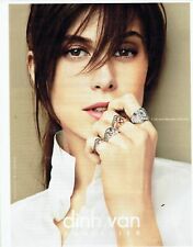 Publicité Advertising 089  2010   Dinh Van  joaillier  collection  menottes