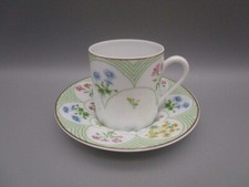 Tasse a café ancienne en