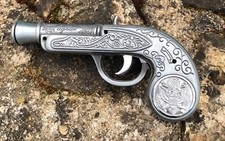 Briquet à gaz pistolet bel état voir photos. US USA AIGLE