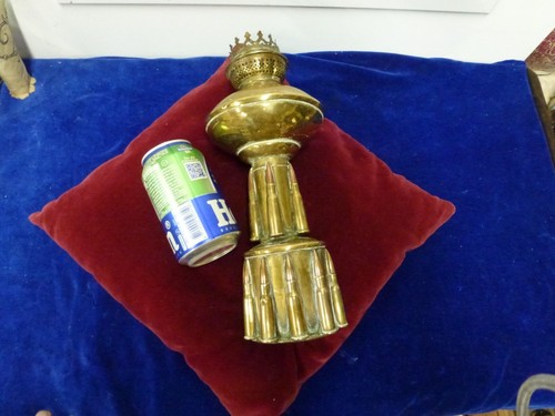 Importante lampe poilu - poilu, à