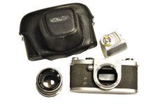Miranda "Fv" 35mm  body with a