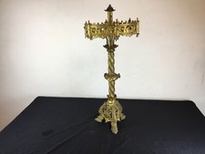 PARTIE de CANDELABRES CHANDELIERS Neo gothique Eglise dauphin…..