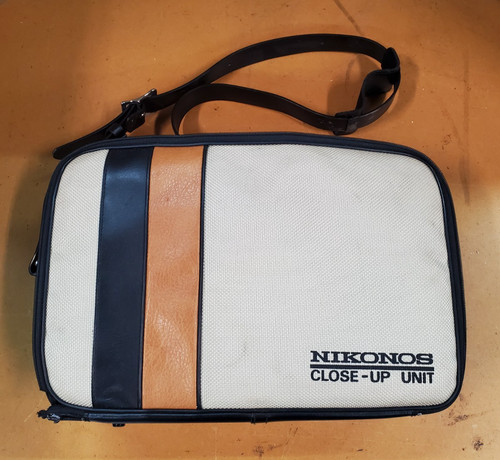 Nikonos close unit - close-up,