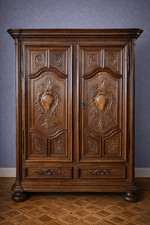 Armoire ancienne en Noyer