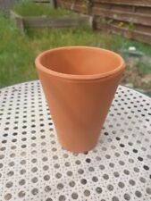 pot de fleur en terre cuite brute, diamètre intérieur 4 à 7.8cm, hauteur 11cm