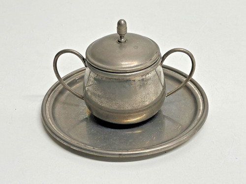 Ancienne sucrerie avec plateau