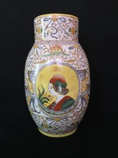 Fabienne JOUVIN Natasha FARINA Paris VASE en FAÏENCE CRAQUELÉE Décor Renaissance