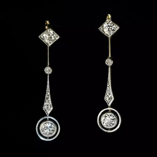 Boucles oreilles de - boucles, d'oreilles