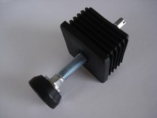 10 embouts bouchons ailette PVC pour tube carré 50mm M8 + pieds réglables