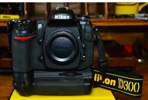 Nikon d300 camera d10 - camera, grip