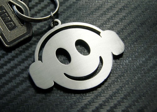 Happy porte clés - dj, porte-clés