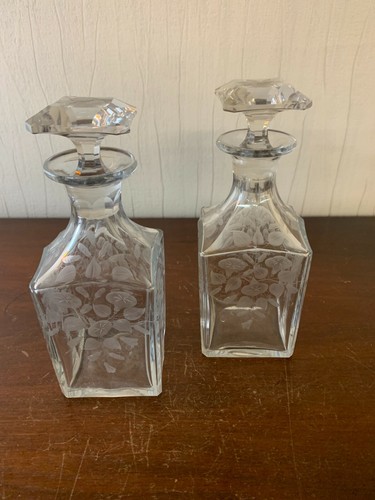 Engraved baccarat liquor - 3, no