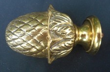 Boule rampe d'escalier forme pomme de pin, bronze doré à visser, hauteur 9cm, di