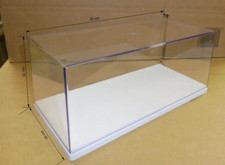 Boite Vitrine 1/18 Socle Blanc "Exclusivité Bfc Distibution" Neuf MADE IN FRANCE