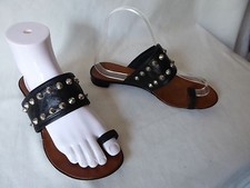 Sandales mules tongs nus pieds CUIR noir cloutés made italy  T 37  bon état